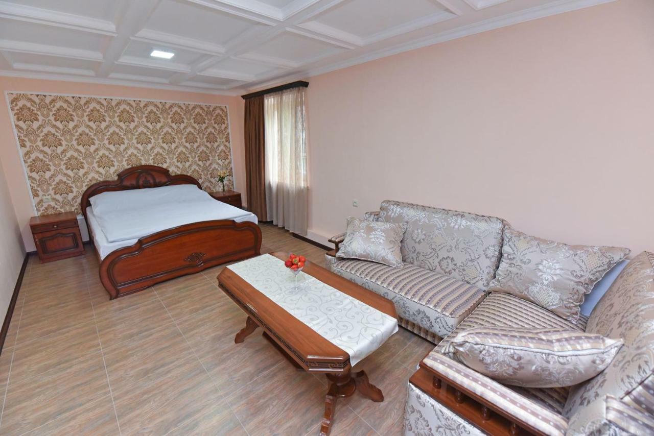 Old City Hotel Alaverdi Eksteriør billede